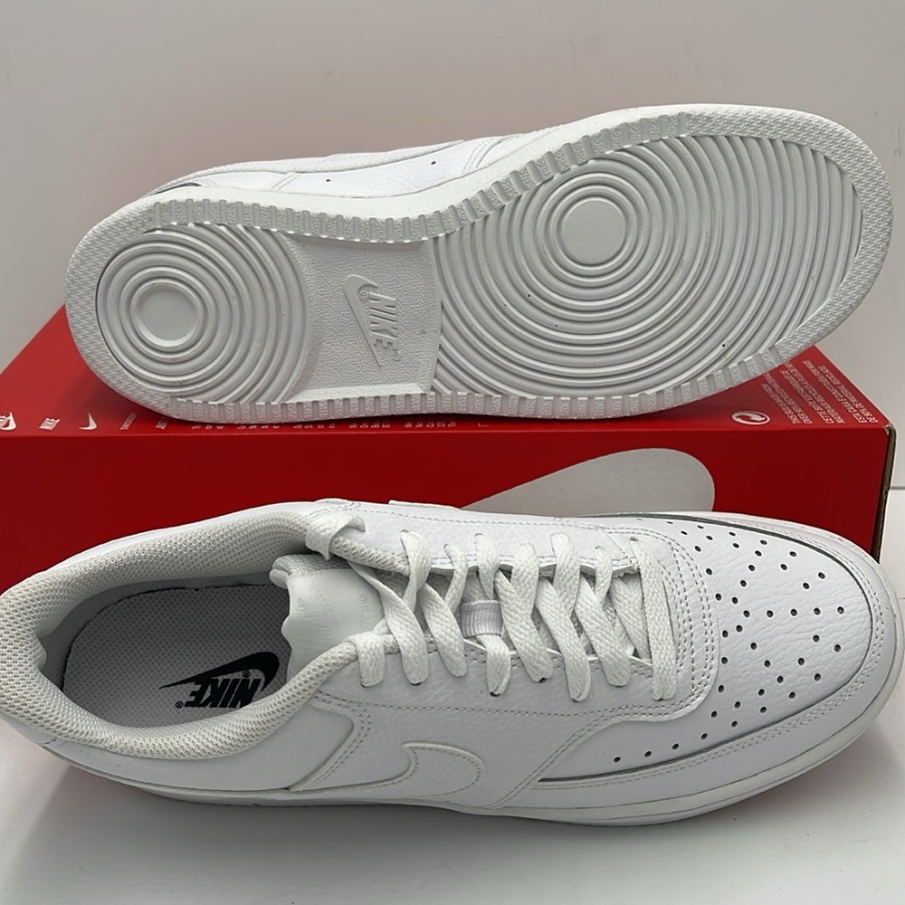 Nike Court Vision Low
Women's Shoes
White/White/White
Style CD5434-100 - Picture 3 of 16